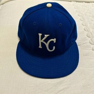 59 fifty Kansas City Royals fitted hat 7 (55.8 cm) Worn Once!!! Excellent!